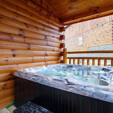 Swimming Bears Lodge 1 With Indoor Pool And Hot Tub Pigeon Forge Buitenkant foto